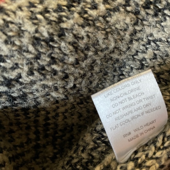 Woven heart cardigan - Picture 7 of 7